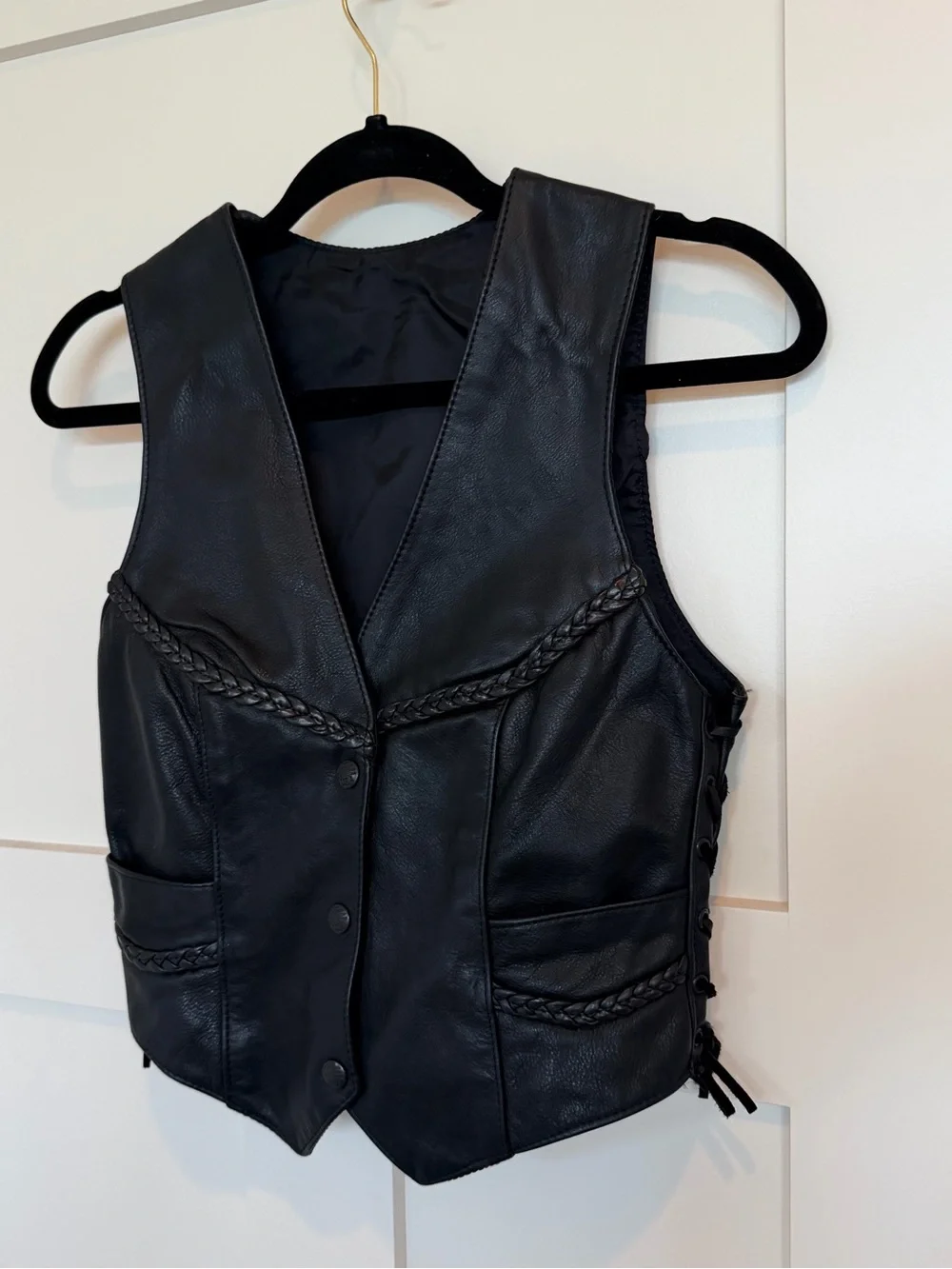 N/A looks sleeveless comfort
